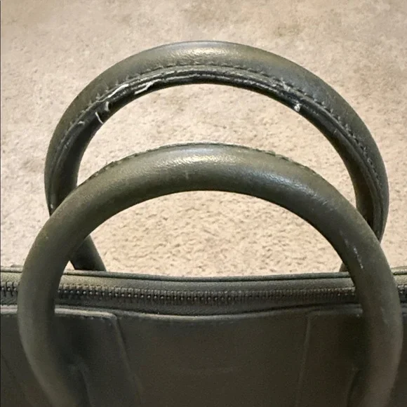 Matt & Nat Forest Green Briefcase - Picture 16 of 16